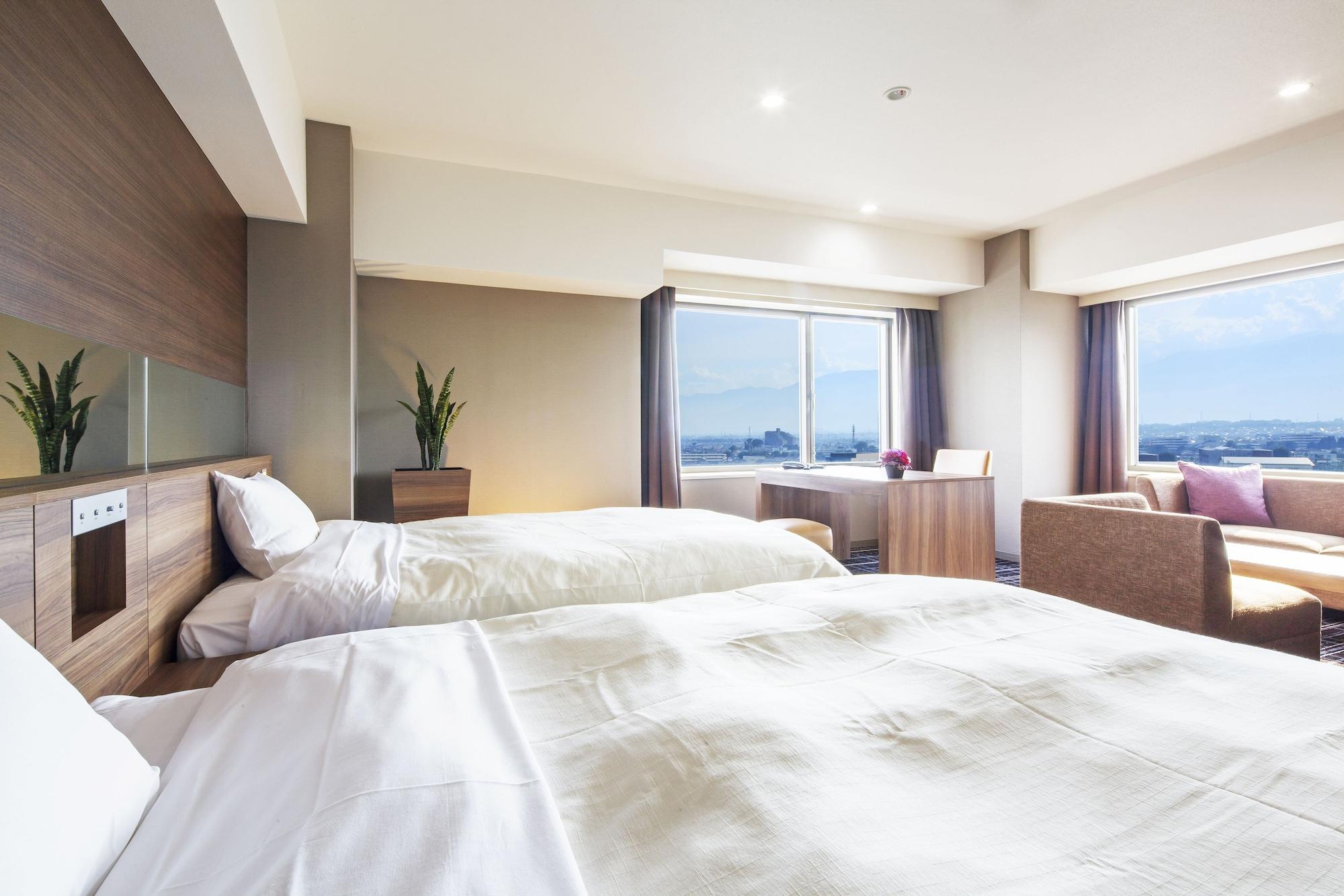 Kofu Kinenbi Hotel Exterior photo