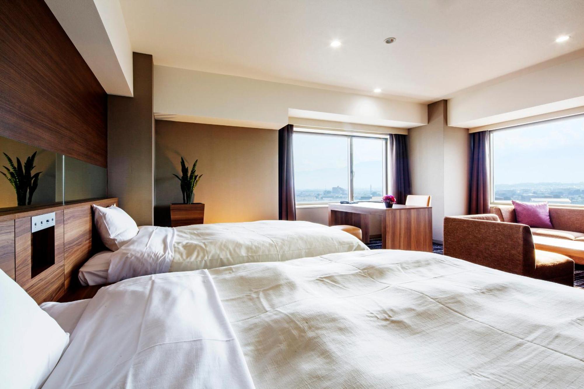 Kofu Kinenbi Hotel Exterior photo