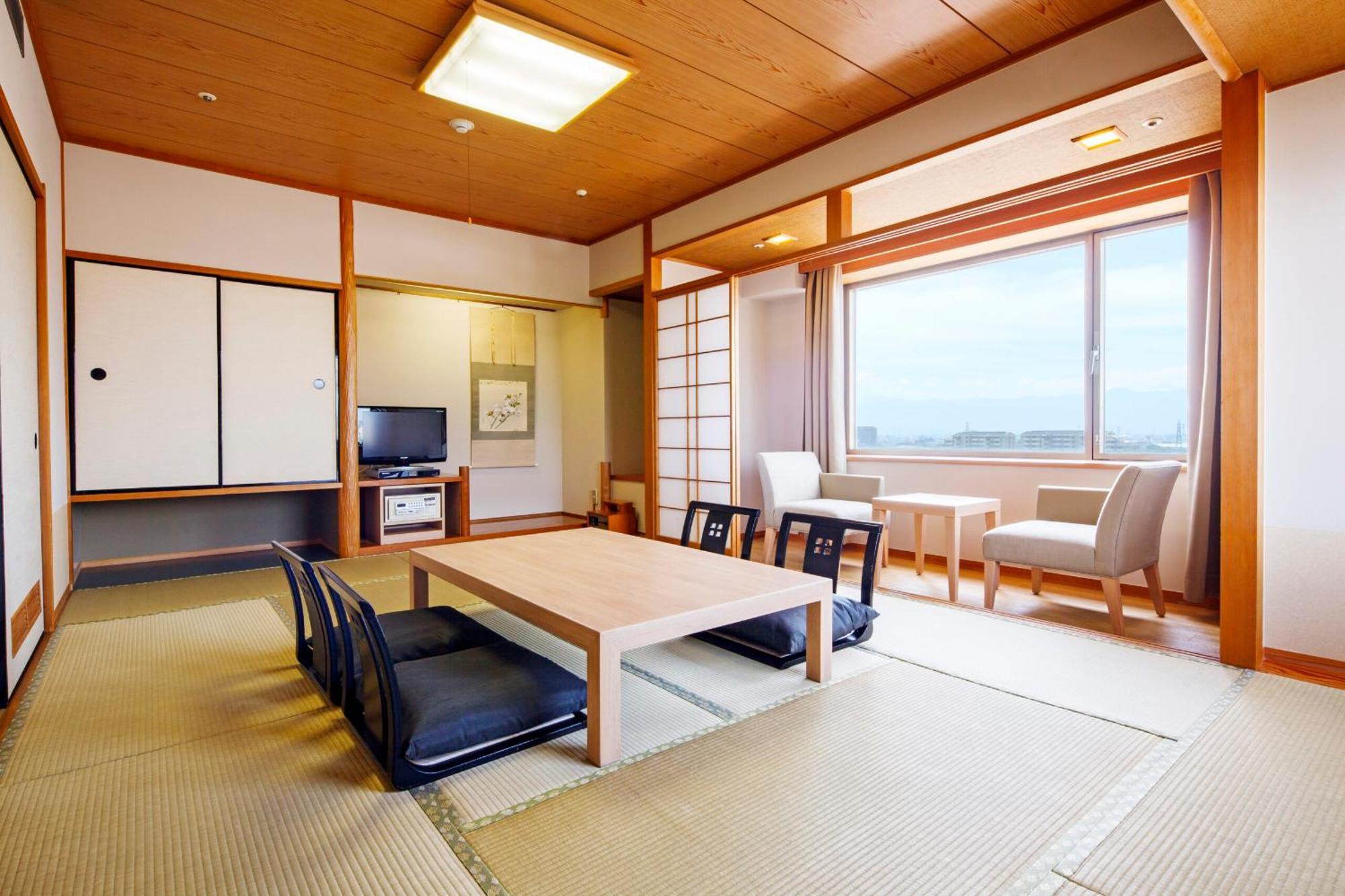 Kofu Kinenbi Hotel Exterior photo